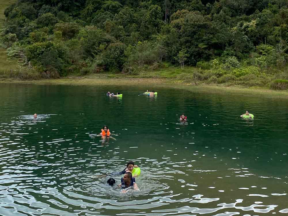 1. CINCELADA - LAGUNA - SANTANDER - CHARALA - CAMINATA - POZO - AGUA CRISTALINA (4)